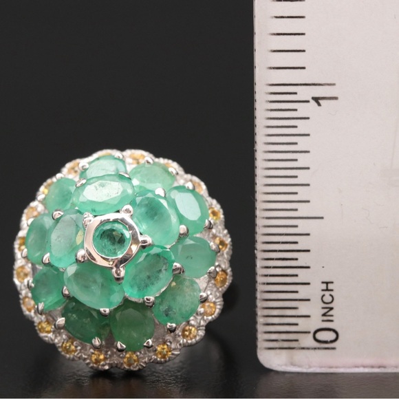 Beautiful Cocktail Ring - Picture 3 of 7